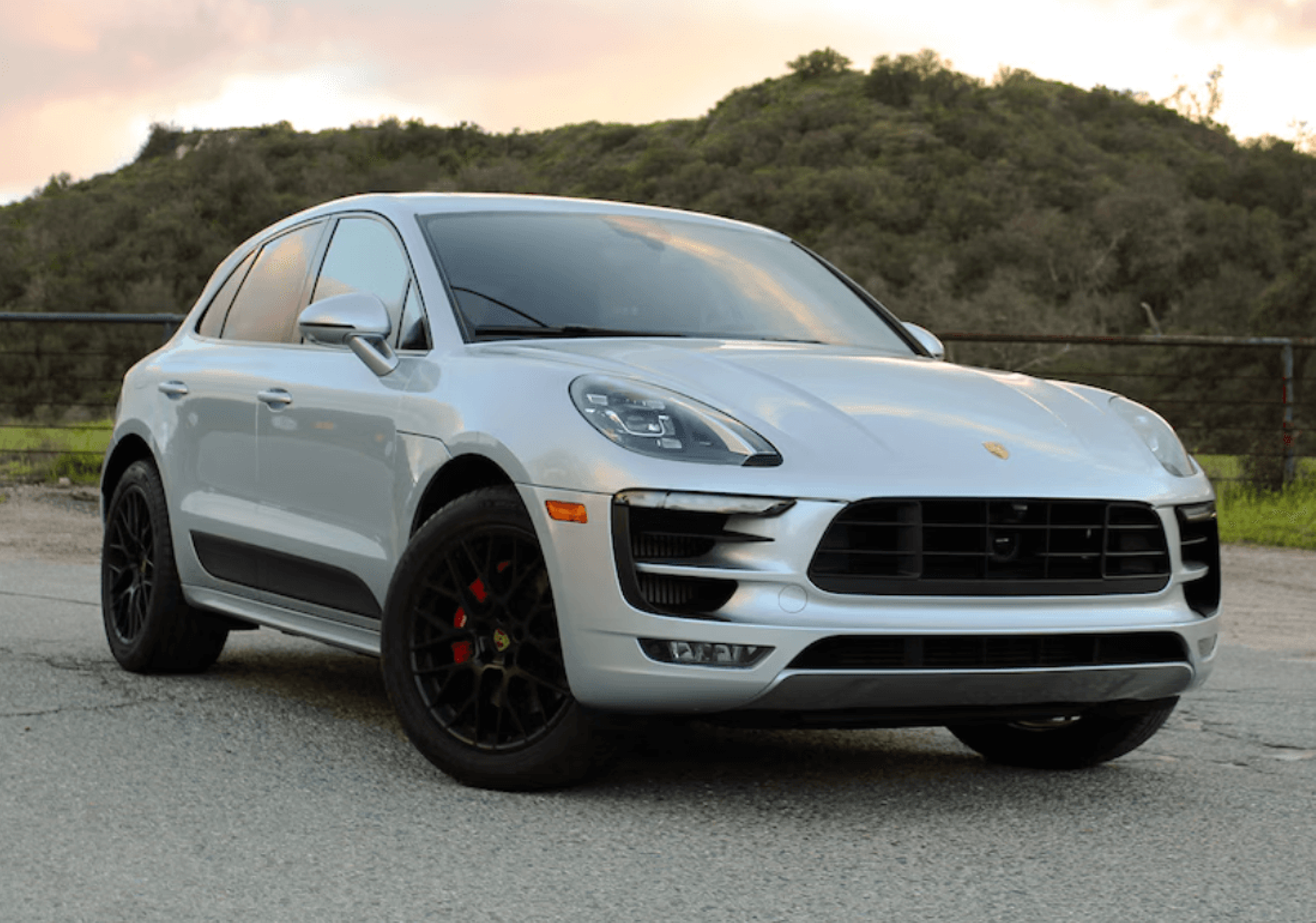 Porsche Macan GTS rental