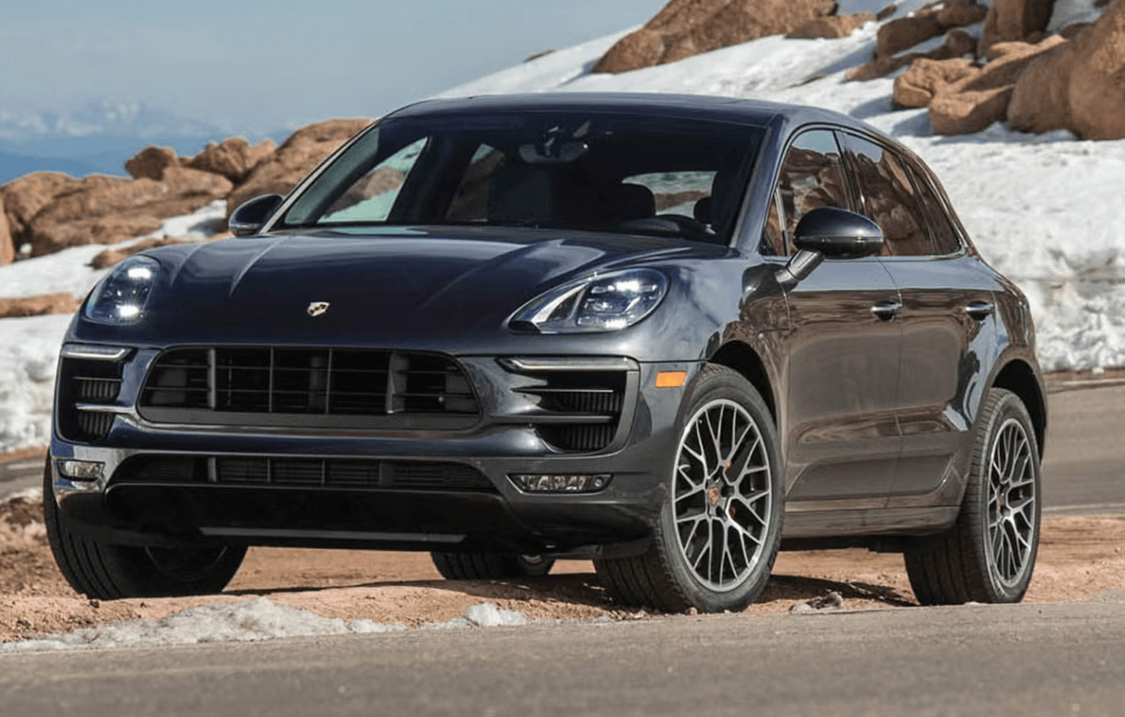 Porsche Macan rental